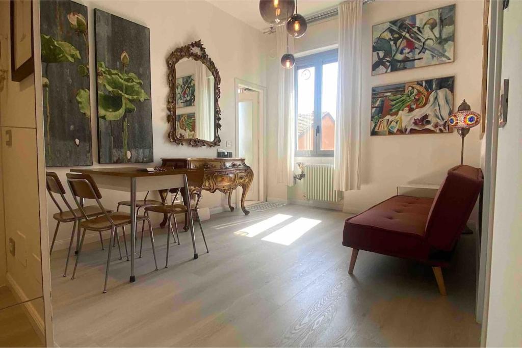 Central Milan - Stylish, historic, luxury apartment