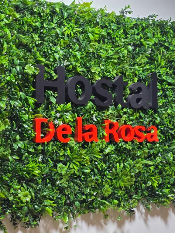 Πιστοποιητικό, βραβείο, πινακίδα ή έγγραφο που προβάλλεται στο Hostal De la Rosa By Parque Warner Madrid