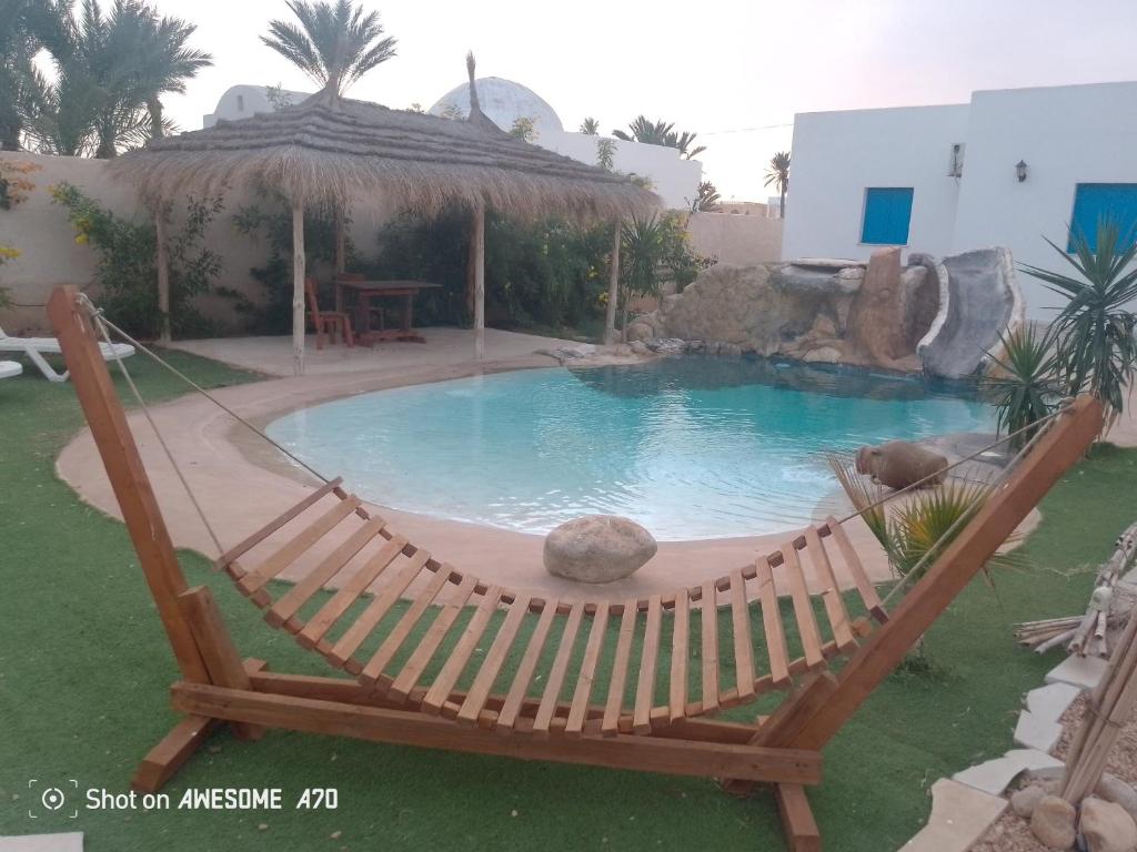 Πισίνα στο ή κοντά στο Villa sunbeach Djerba avec piscine privée
