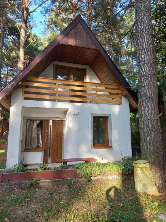 Το κτήριο όπου στεγάζεται  η παραθεριστική κατοικία