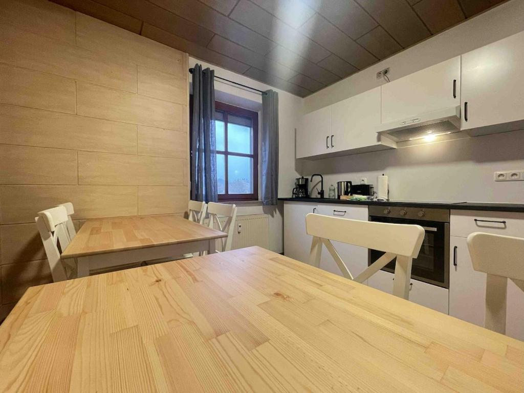 Η κουζίνα ή μικρή κουζίνα στο SAD262 große Monteurwohnung