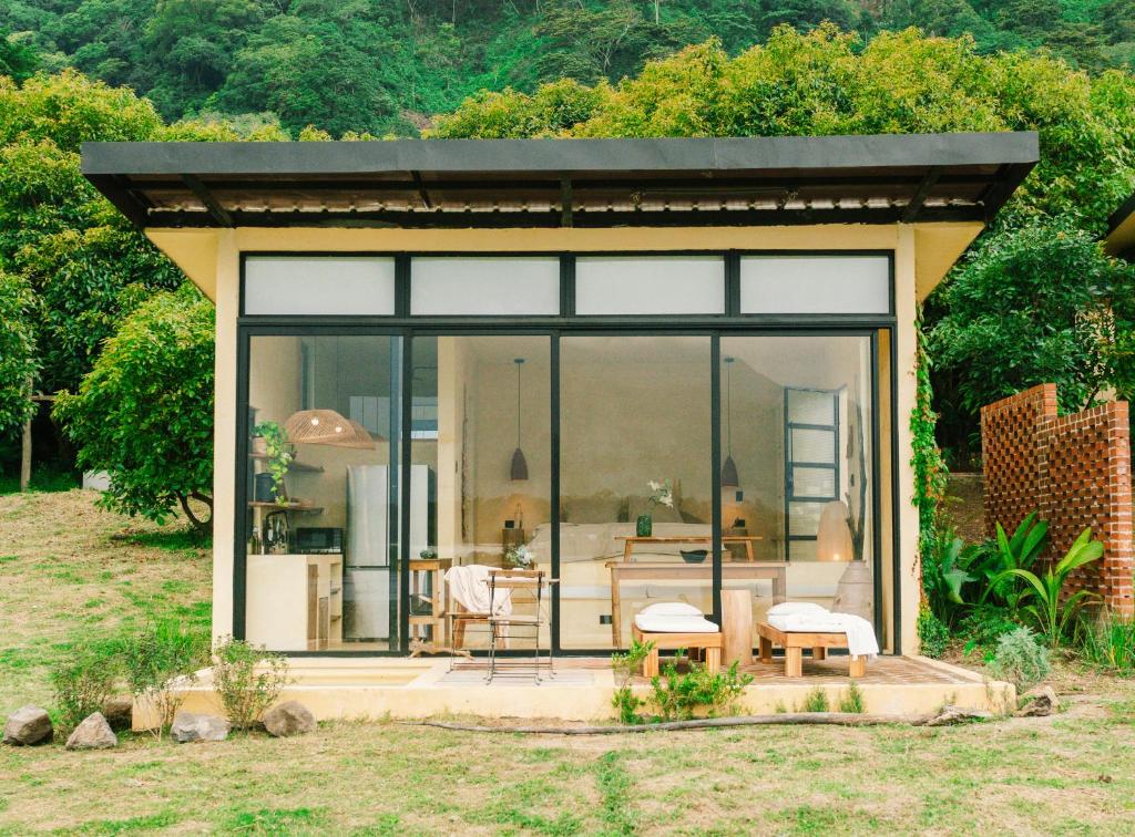 Κήπος έξω από το Orilla Casas en Ati