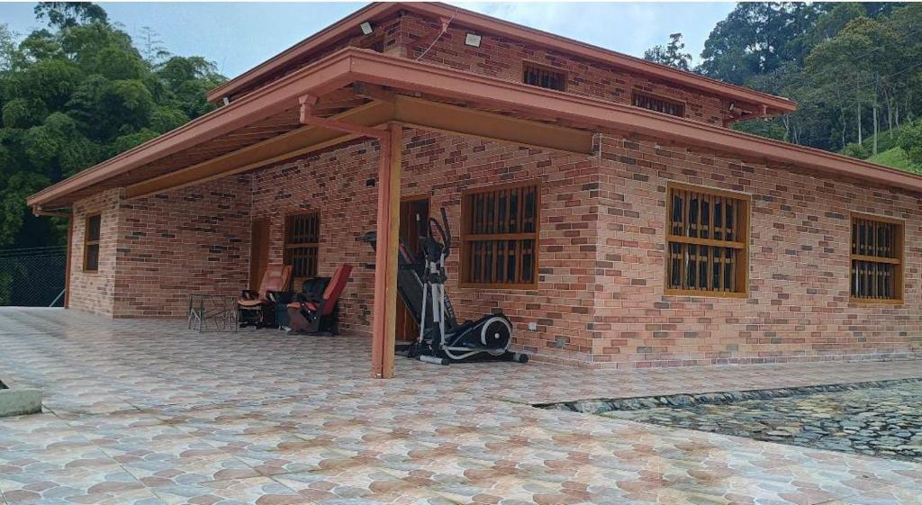 Bygningen som villaen ligger i