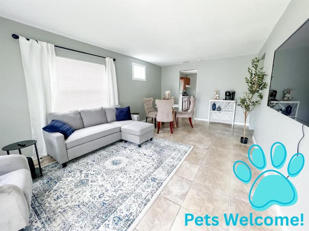 Fotografie z fotogalerie ubytování Cozy 2 Bedroom home, Dade City! v destinaci Dade City