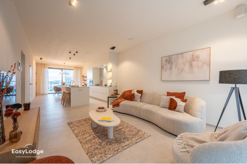 Et tv og/eller underholdning på FORTESSE - Luxury apartment near the sea with parking