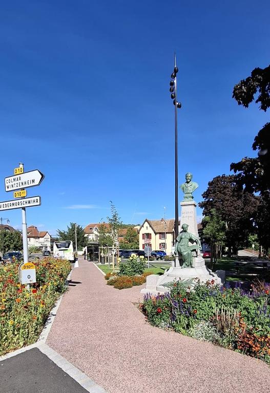 Le Square Inn – photo 11