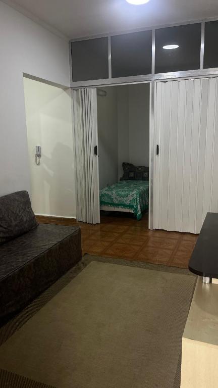 Et opholdsområde på apto 2 quartos térreo, canto do forte