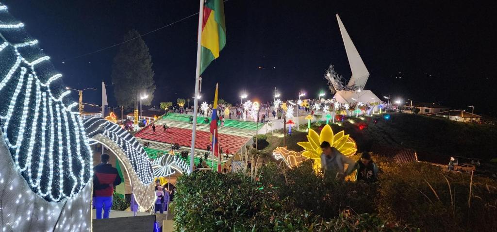 Φωτογραφία από το άλμπουμ του King the Glamp σε Tibasosa