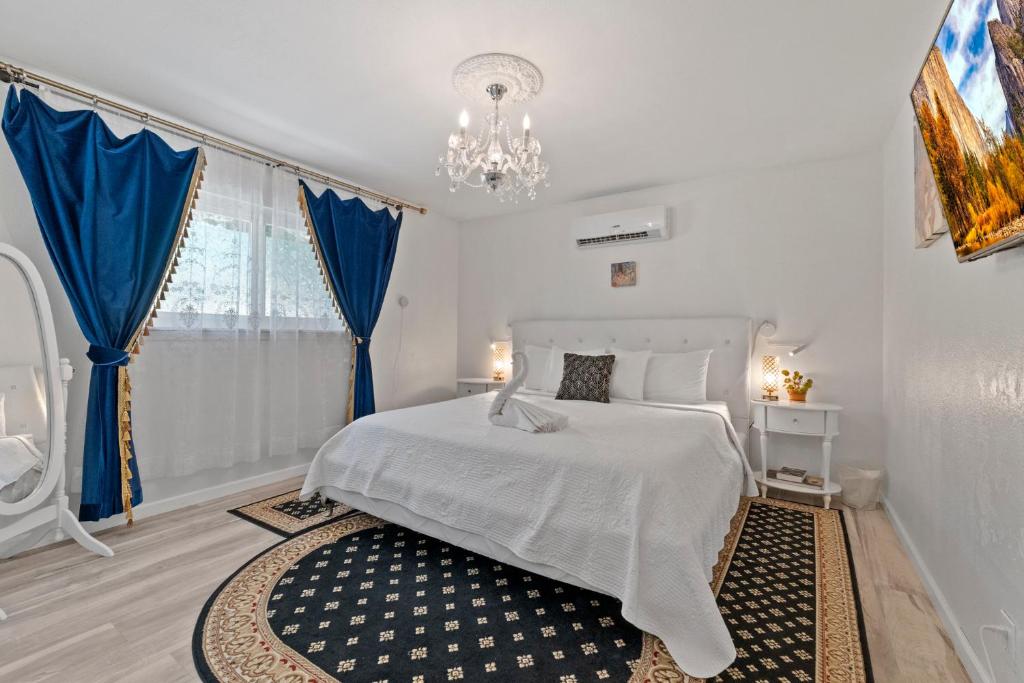 Postel nebo postele na pokoji v ubytování Villa Sierra