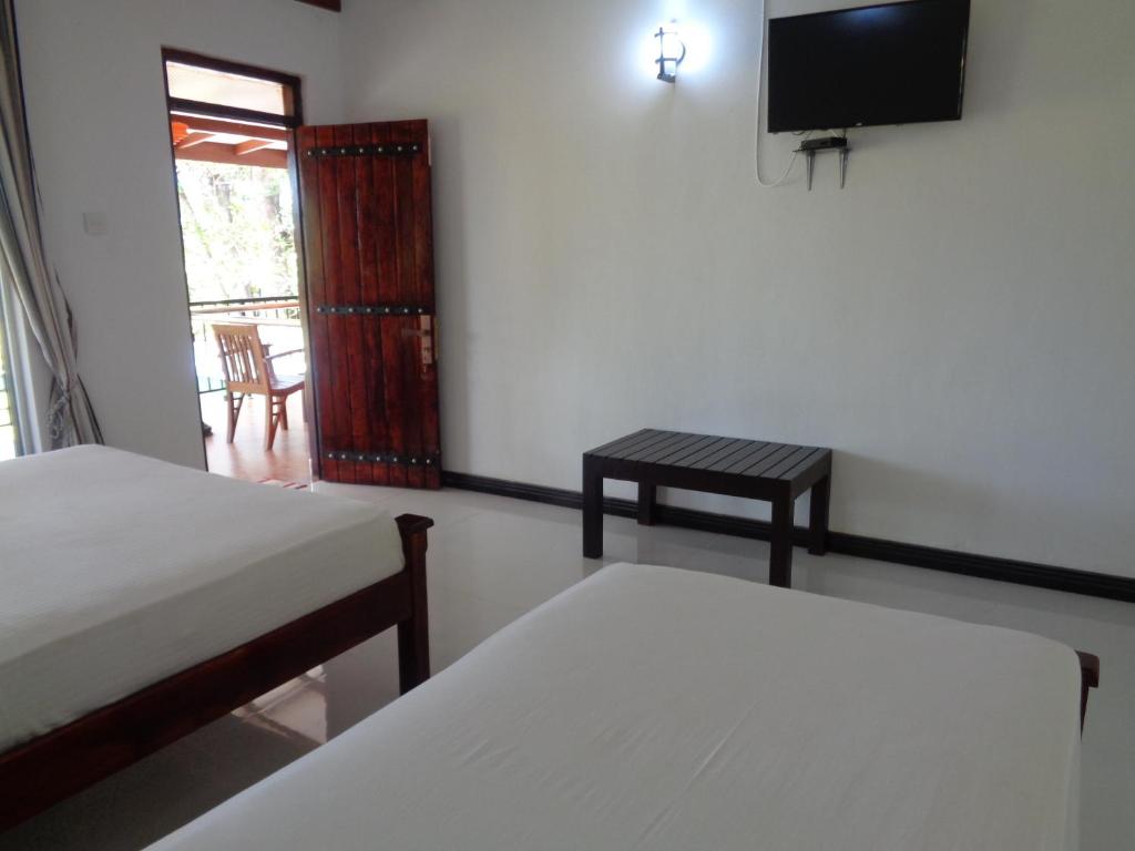 Man Guest Polonnaruwa - 19