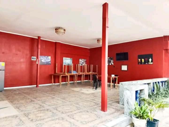 Φωτογραφία από το άλμπουμ του Ashley & Bill's Suites N'Garden σε Carcar