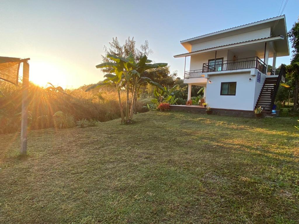 Κήπος έξω από το TT Haus Chiangdao