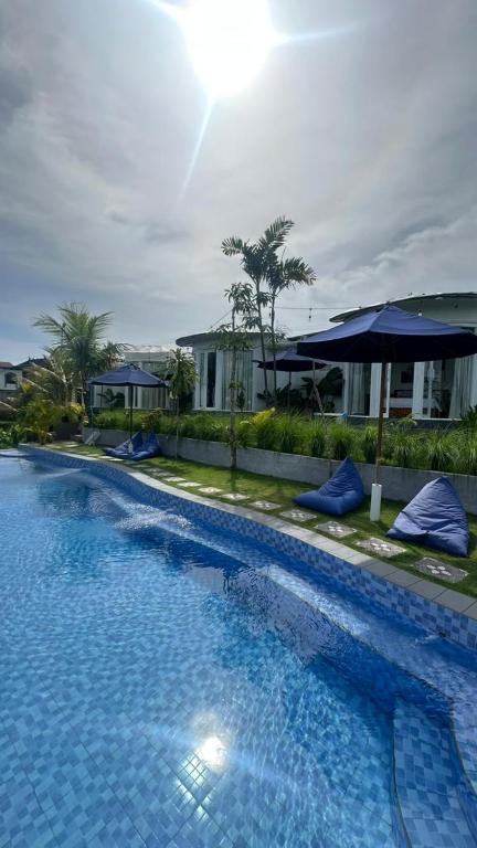 Πισίνα στο ή κοντά στο DeSila House and Pool Bangli Near Tukad Cepung Waterfall