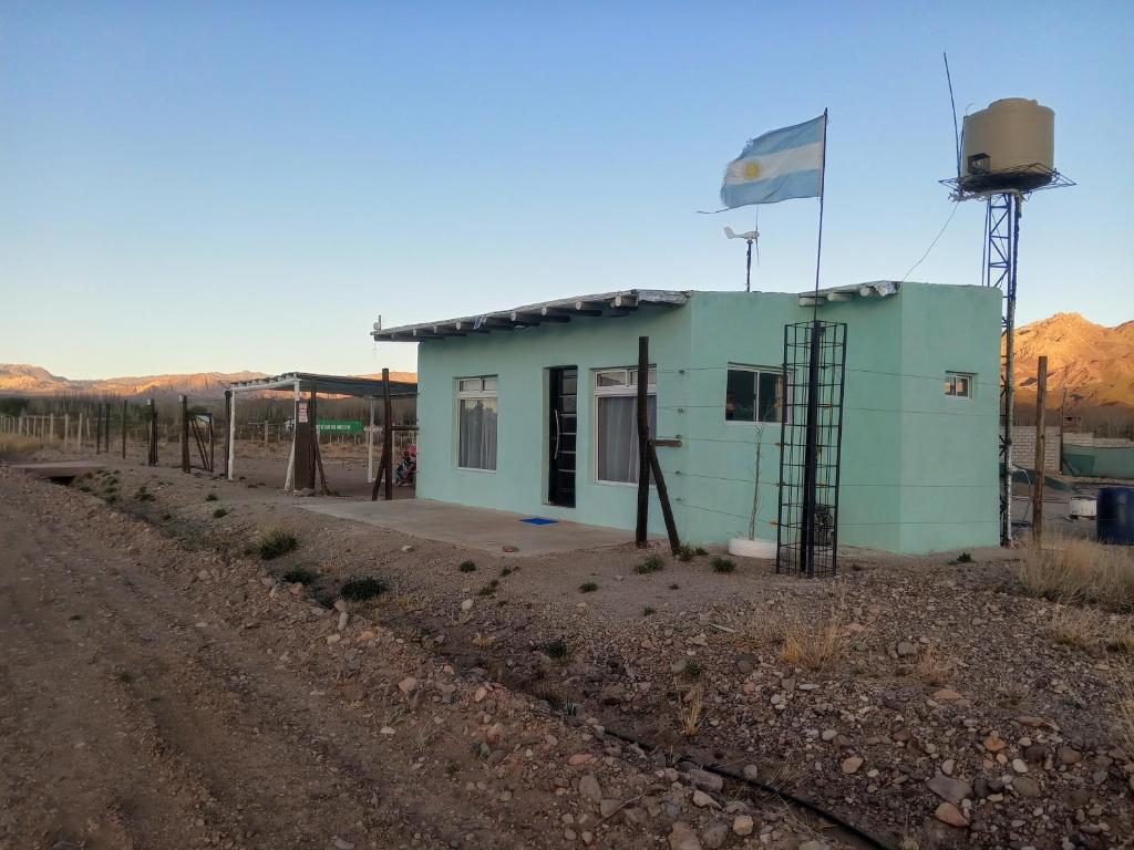 Το κτήριο όπου στεγάζεται  η παραθεριστική κατοικία