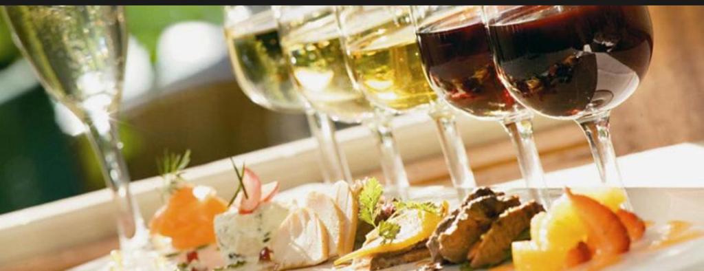 Φαγητό σε αυτός ο ξενώνας ή κάπου εκεί κοντά