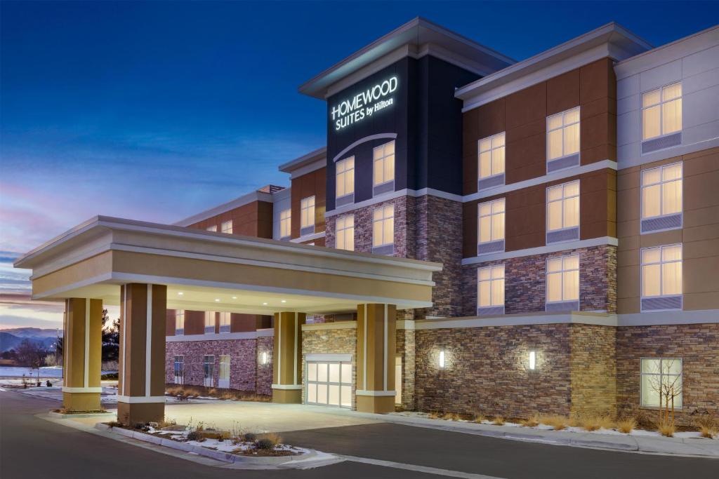 eine Darstellung der Außenseite eines Hotels in der Unterkunft Homewood Suites By Hilton Thornton Denver in Thornton