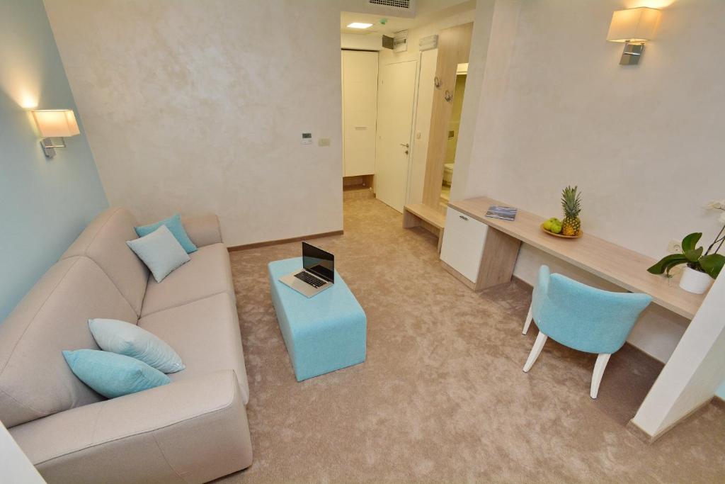 Hotel Hermes Budva - 14