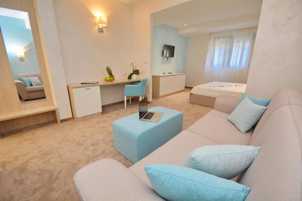 Hotel Hermes Budva - 13