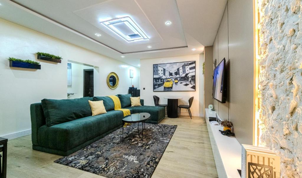 Khu vực ghế ngồi tại Psks Berry Luxury Apartments