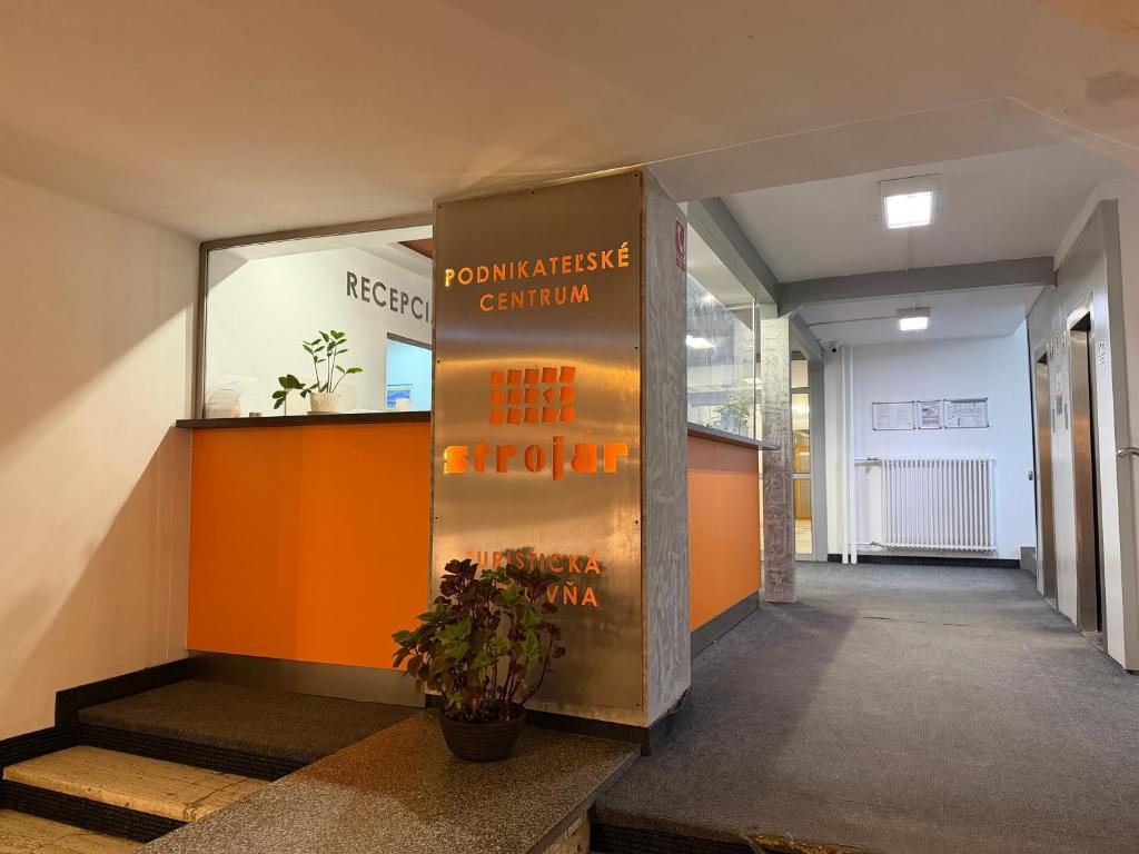 Lobbyen eller receptionen på Ubytovňa Strojár