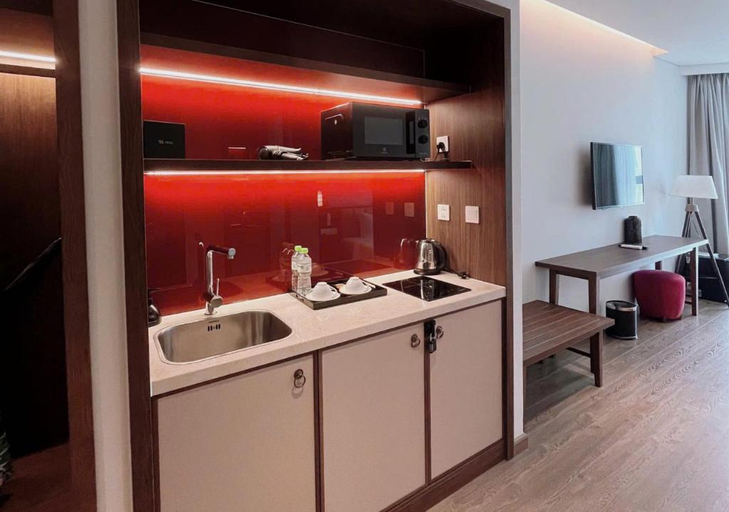 Phòng Deluxe Giường Đôi/2 Giường Đơn Kèm Quyền Sử Dụng Hồ Bơi