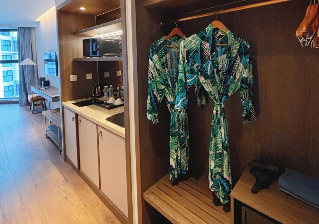 Phòng Deluxe Giường Đôi/2 Giường Đơn Kèm Quyền Sử Dụng Hồ Bơi