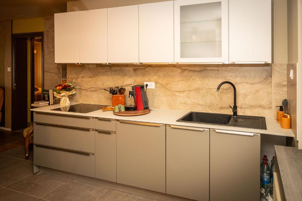 Private "L'Or Tensia" Apartment in Center with Terrace and Free Parking – Foto 13