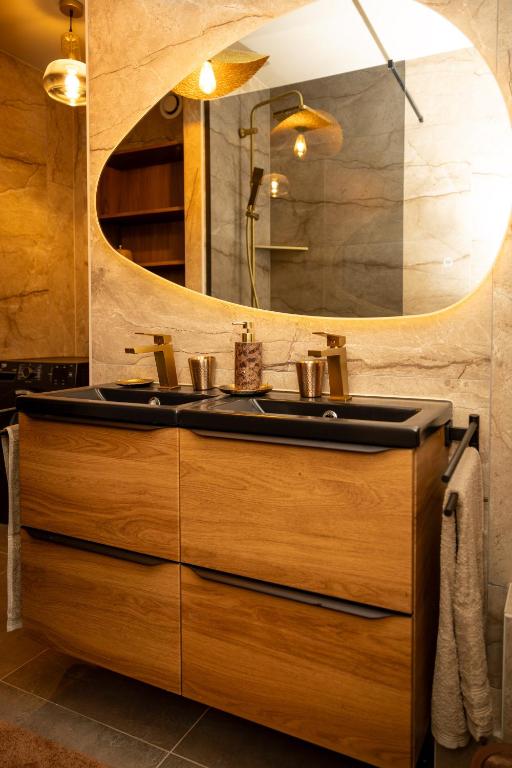 Private "L'Or Tensia" Apartment in Center with Terrace and Free Parking – Foto 12