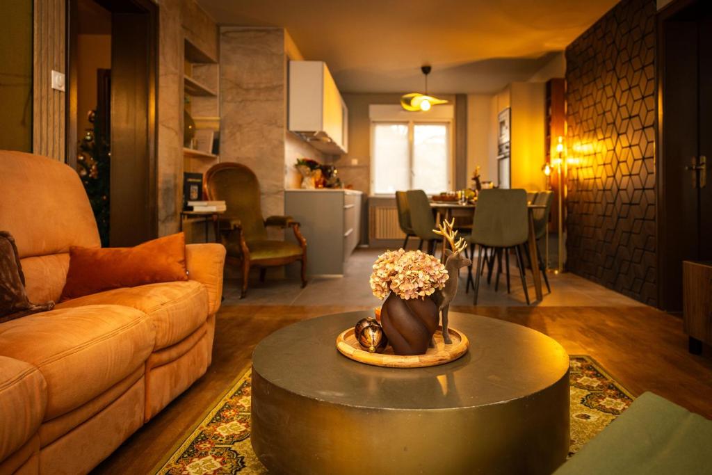 Private "L'Or Tensia" Apartment in Center with Terrace and Free Parking – Foto 20