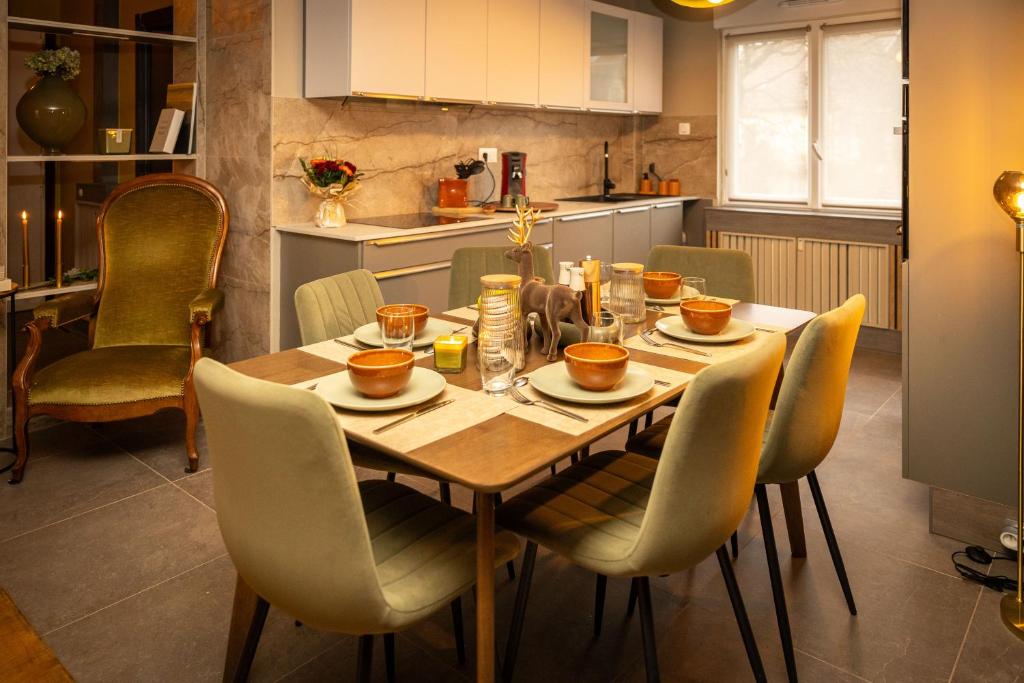 Private "L'Or Tensia" Apartment in Center with Terrace and Free Parking – Foto 4
