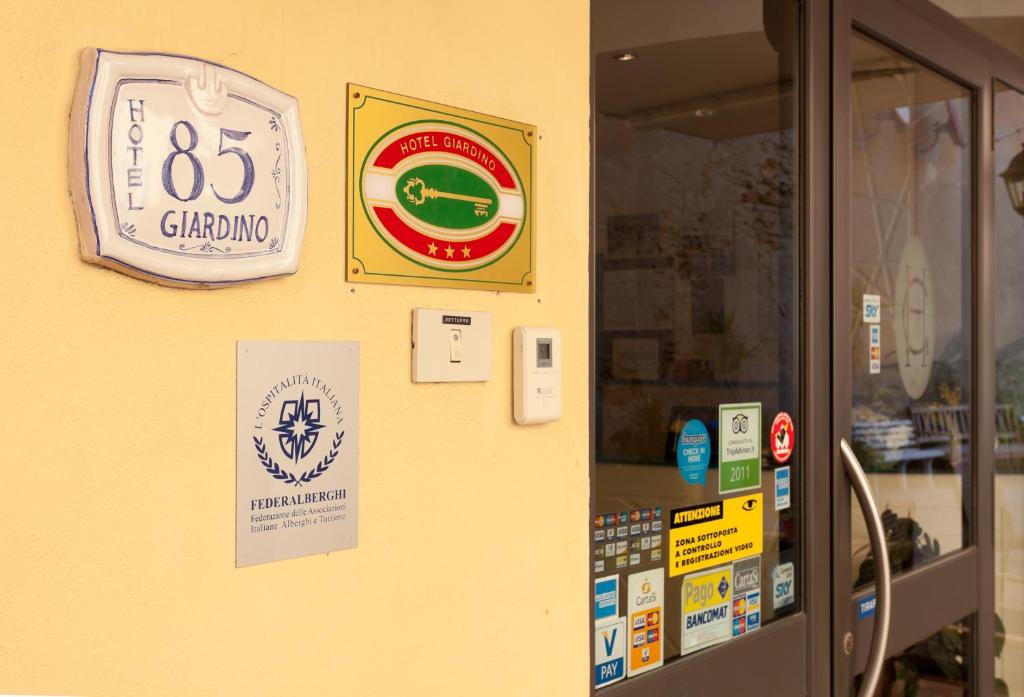 Parking Hotel Giardino tanúsítványa, márkajelzése vagy díja
