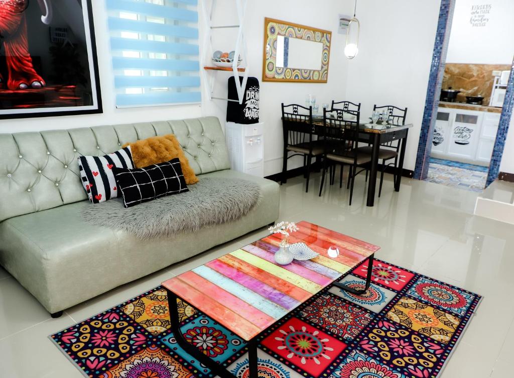 Kuchyň nebo kuchyňský kout v ubytování Clark Stays Blue