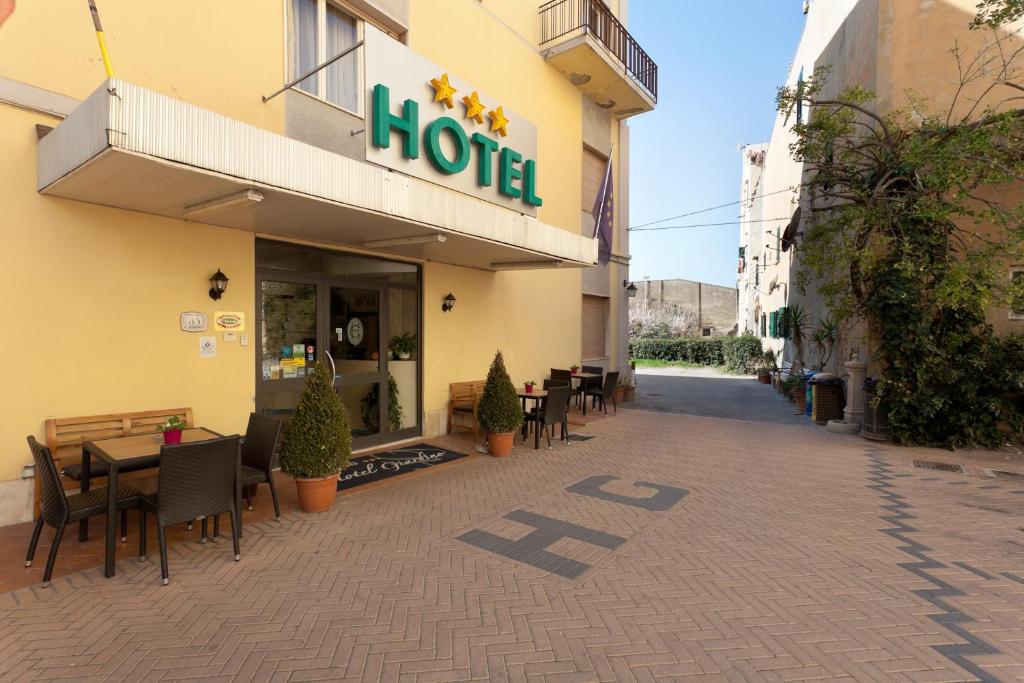 The building in which a szállodákat is located