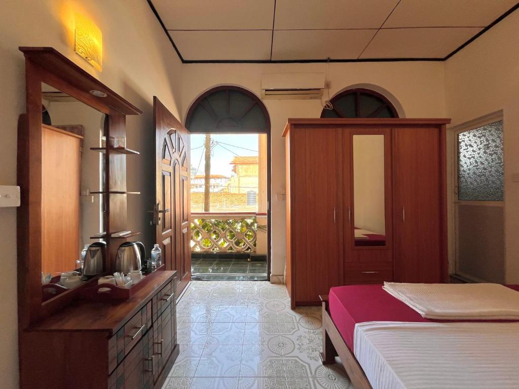 RIVINSON Negombo - 11