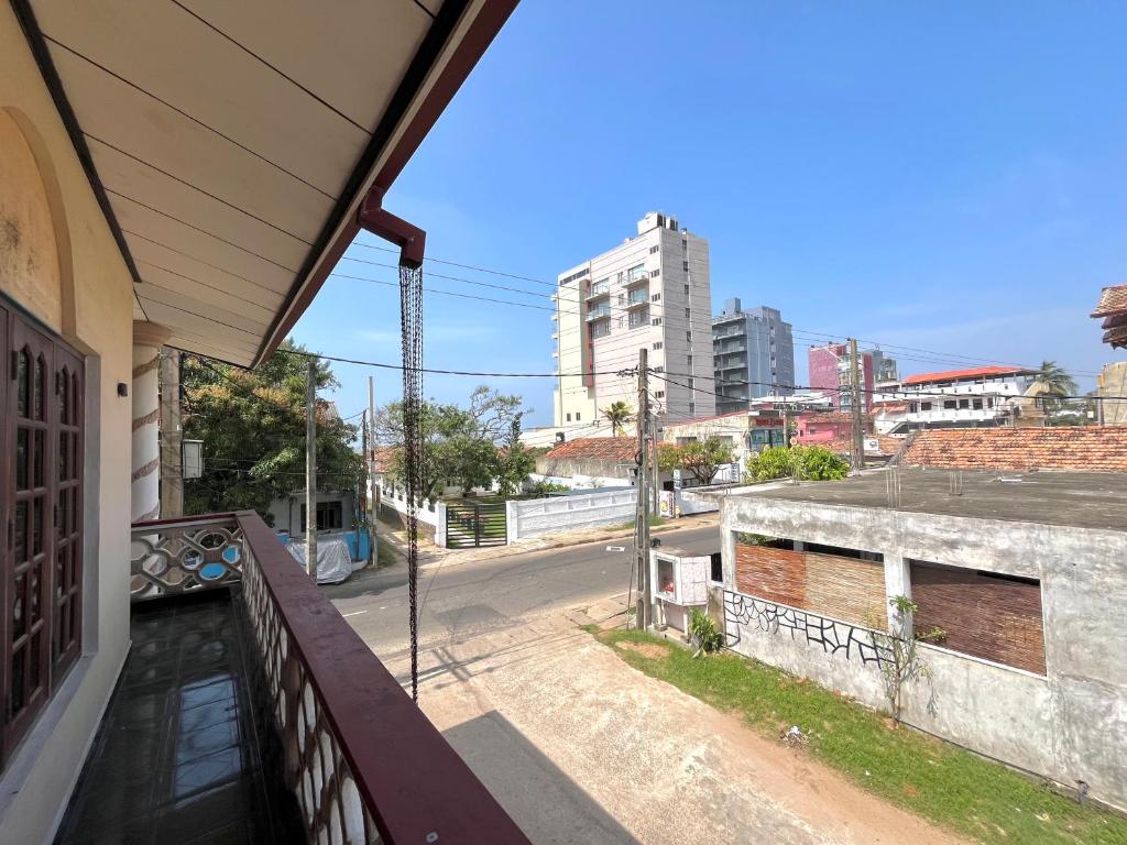 RIVINSON Negombo - 10