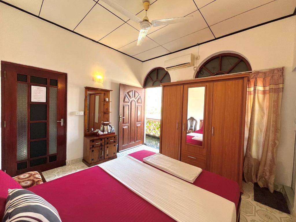 RIVINSON Negombo - 13