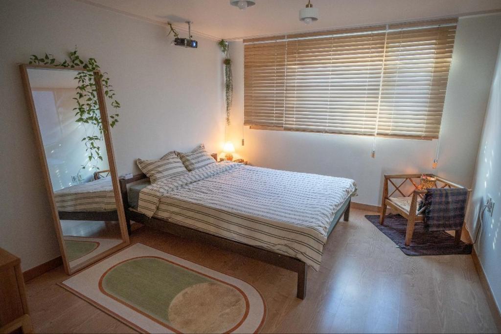 Maverick's Guest House Images