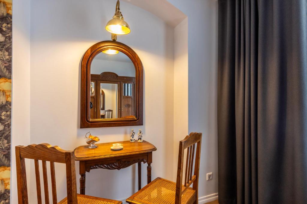 Galería fotográfica de Old Town Luxury 2 Bedroom Suite 65 m2 on 3rd floor en Tallin