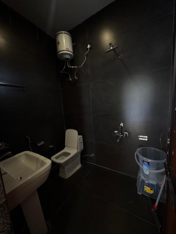 Ένα μπάνιο στο Nadantar Stays