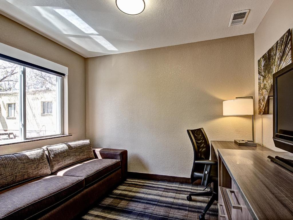 Boulder University Inn - Junior Suite