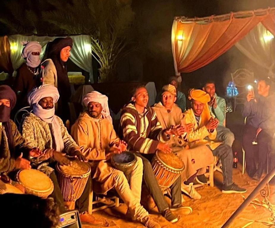 Гости Moroccan Desert Camp