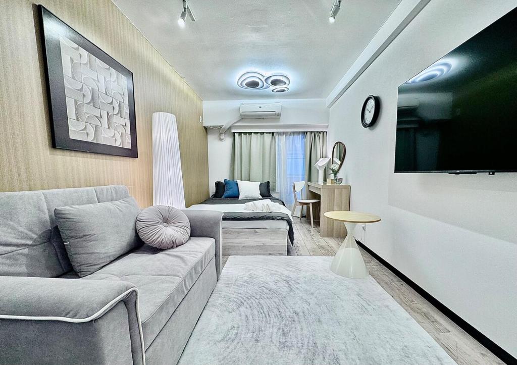 Kabukicho Designer's Apt IX