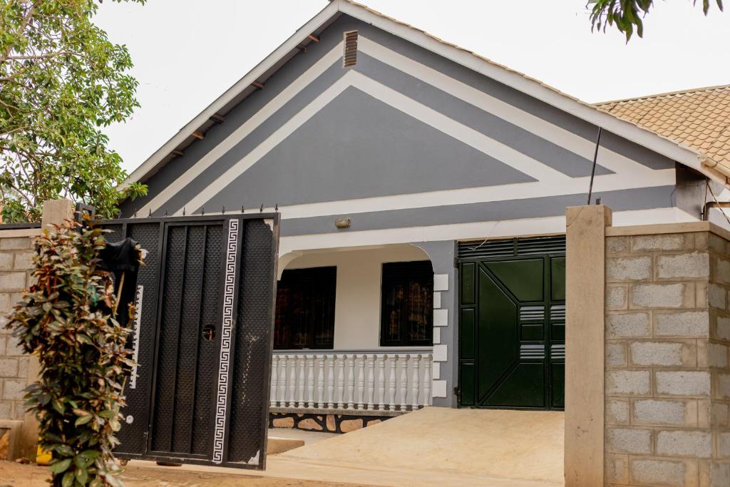 Budova, kde se prázdninový dům nachází