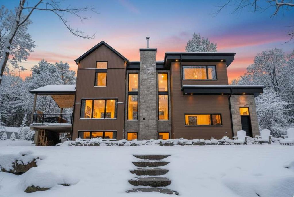 Το Spa Pool table Lake access - Le 515 Beaulac τον χειμώνα