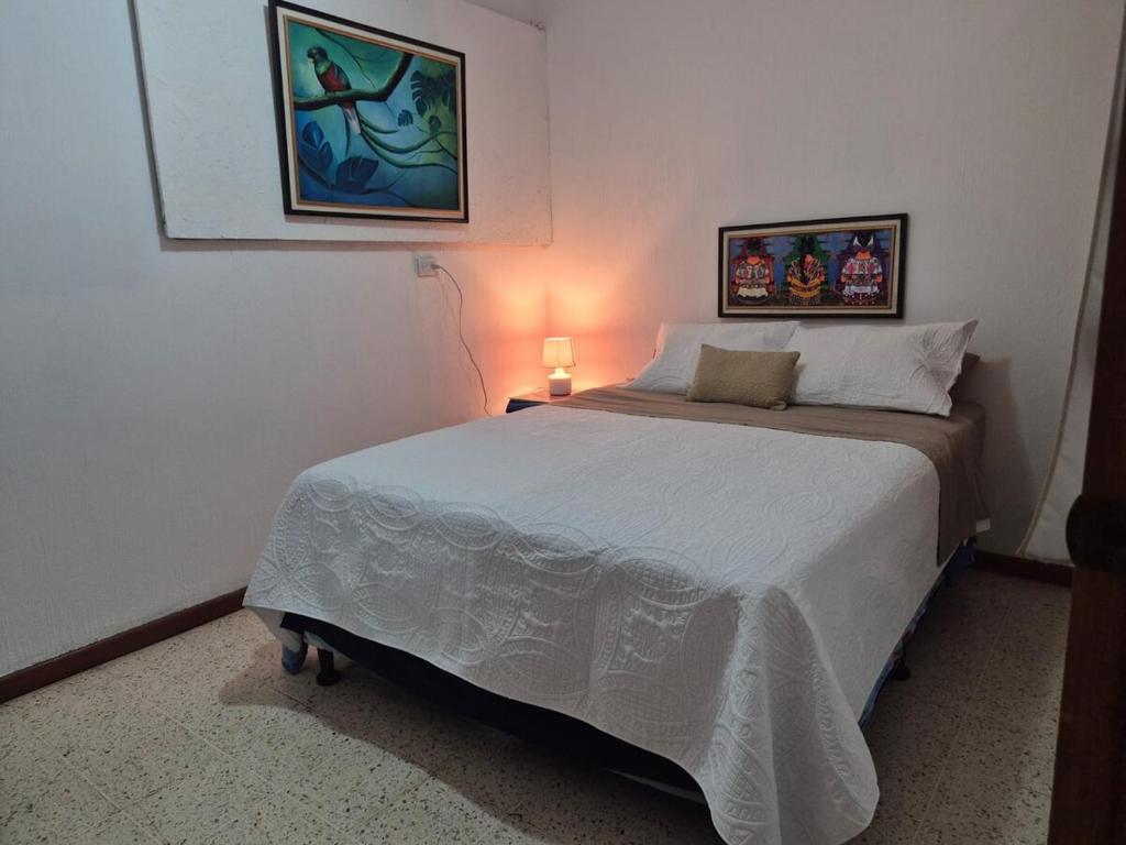 Ένα ή περισσότερα κρεβάτια σε δωμάτιο στο Room for 2 people Antigua Guatemala