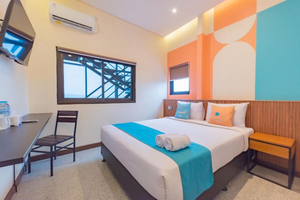 Sans Hotel Suryakencana Bogor - Deluxe Room
