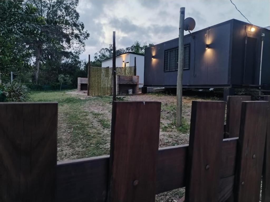 En have udenfor comodo y luminoso monoambiente