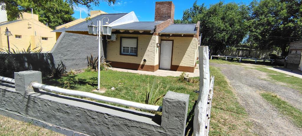 Το κτήριο όπου στεγάζεται  ο ξενώνας