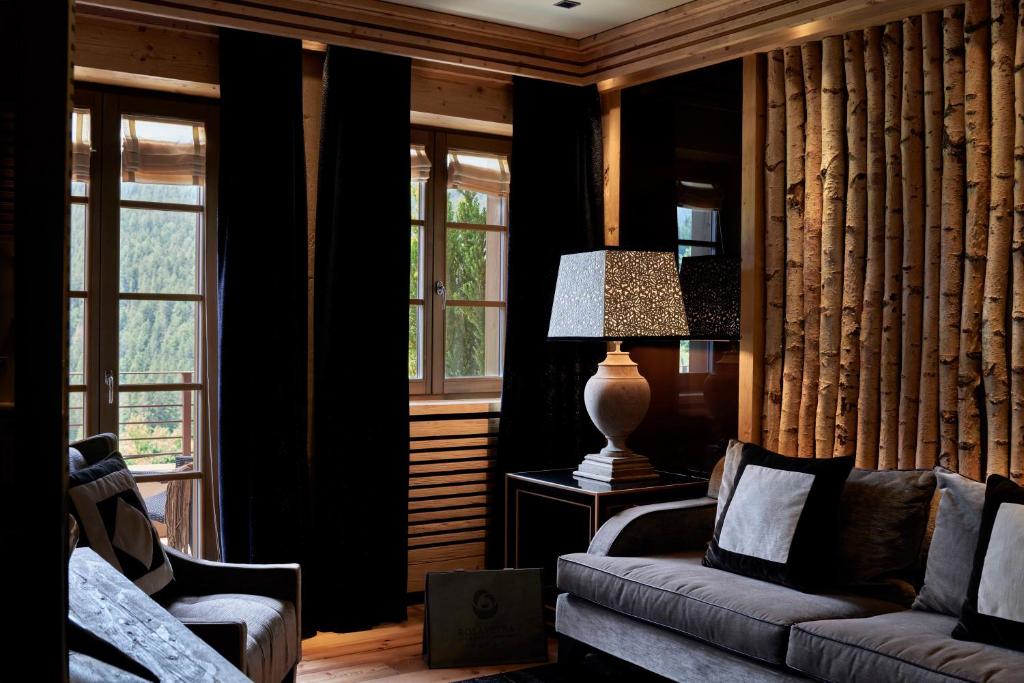 Rosapetra SPA Resort - Small Luxury Hotels of the World - Suite With Mountain View, Hot Tube And Sofa Bed