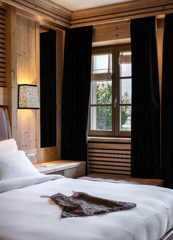 Rosapetra SPA Resort - Small Luxury Hotels of the World - Suite With Hot Tub And Mountain View